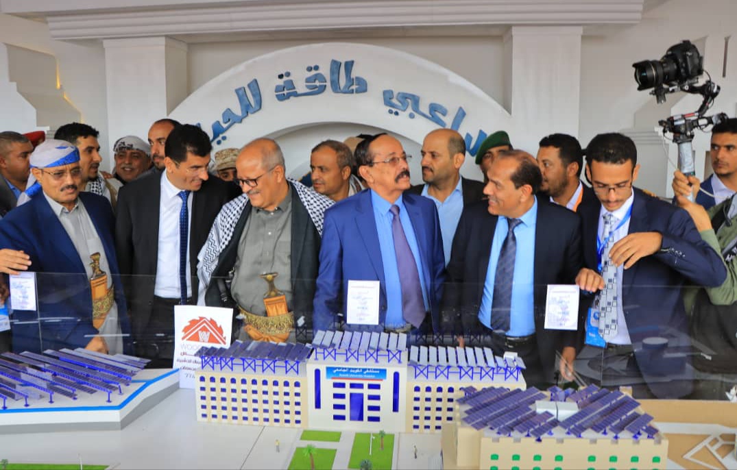 وزير الكهرباء والطاقة في حكومة تصريف الأعمال الدكتور محمد البخيتي لـ”الثورة  “: نسعى لتطوير قطاع الطاقة وتخفيف قيمة التعرفة الكهربائية في اليمن لتصل إلى ١٠٠ ريال